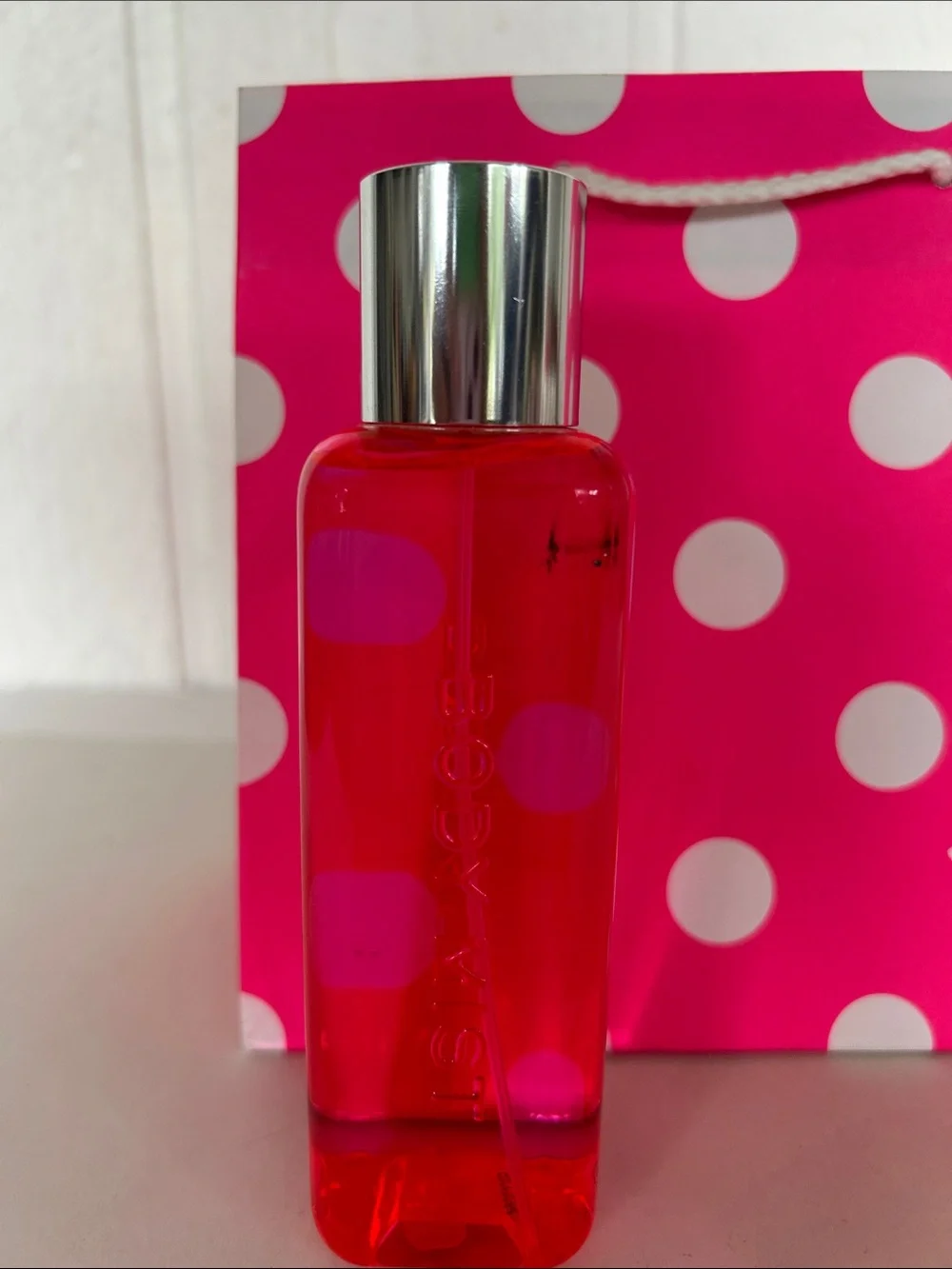 PINK Victoria's Secret Love Pink Body Mist NWT 8.4 ounce - Picture 5 of 10